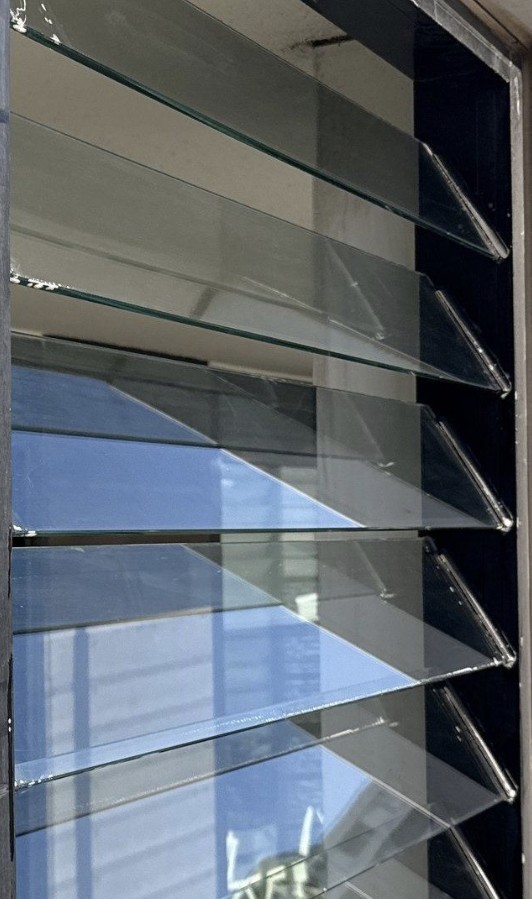 Louvre window cleaning before and after comparison, after clean
